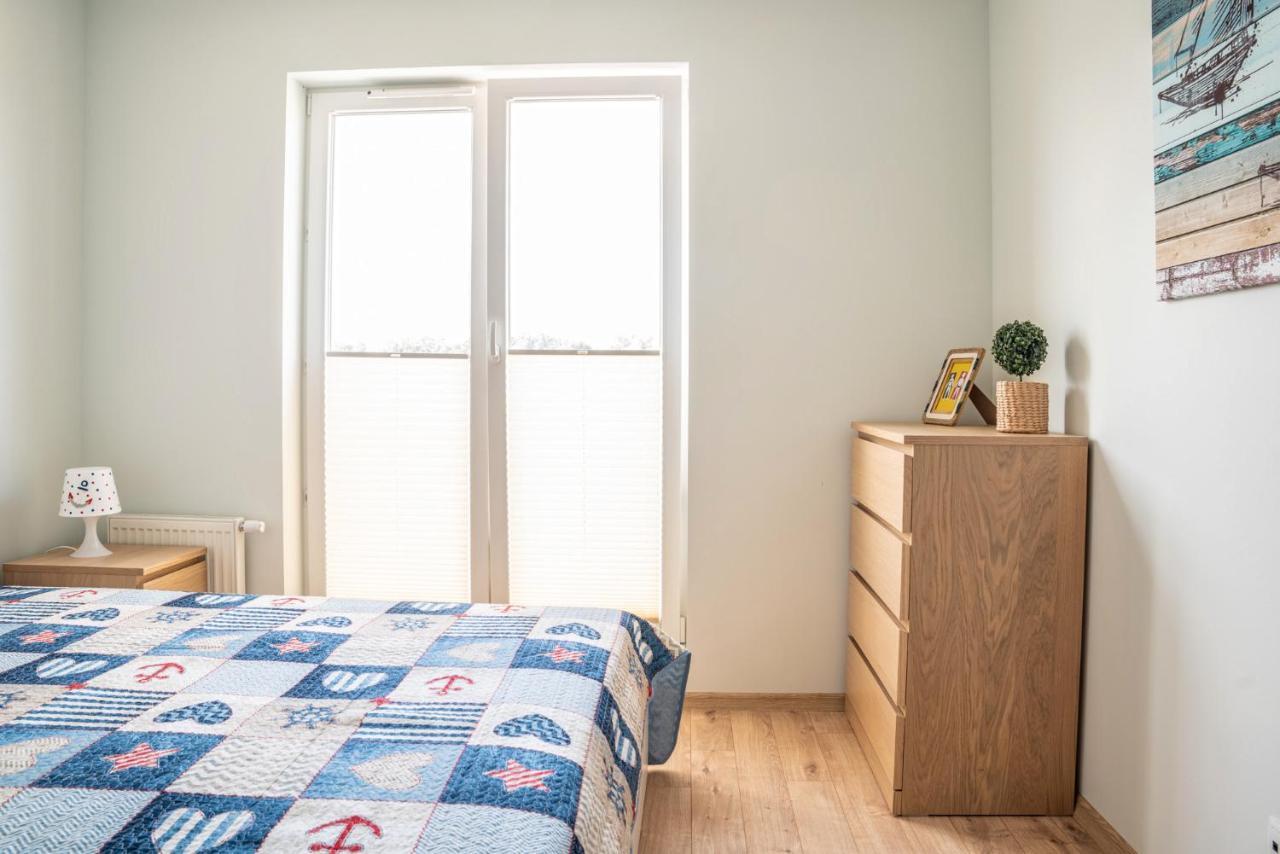 Yacht Apartments Wilkasy Bagian luar foto