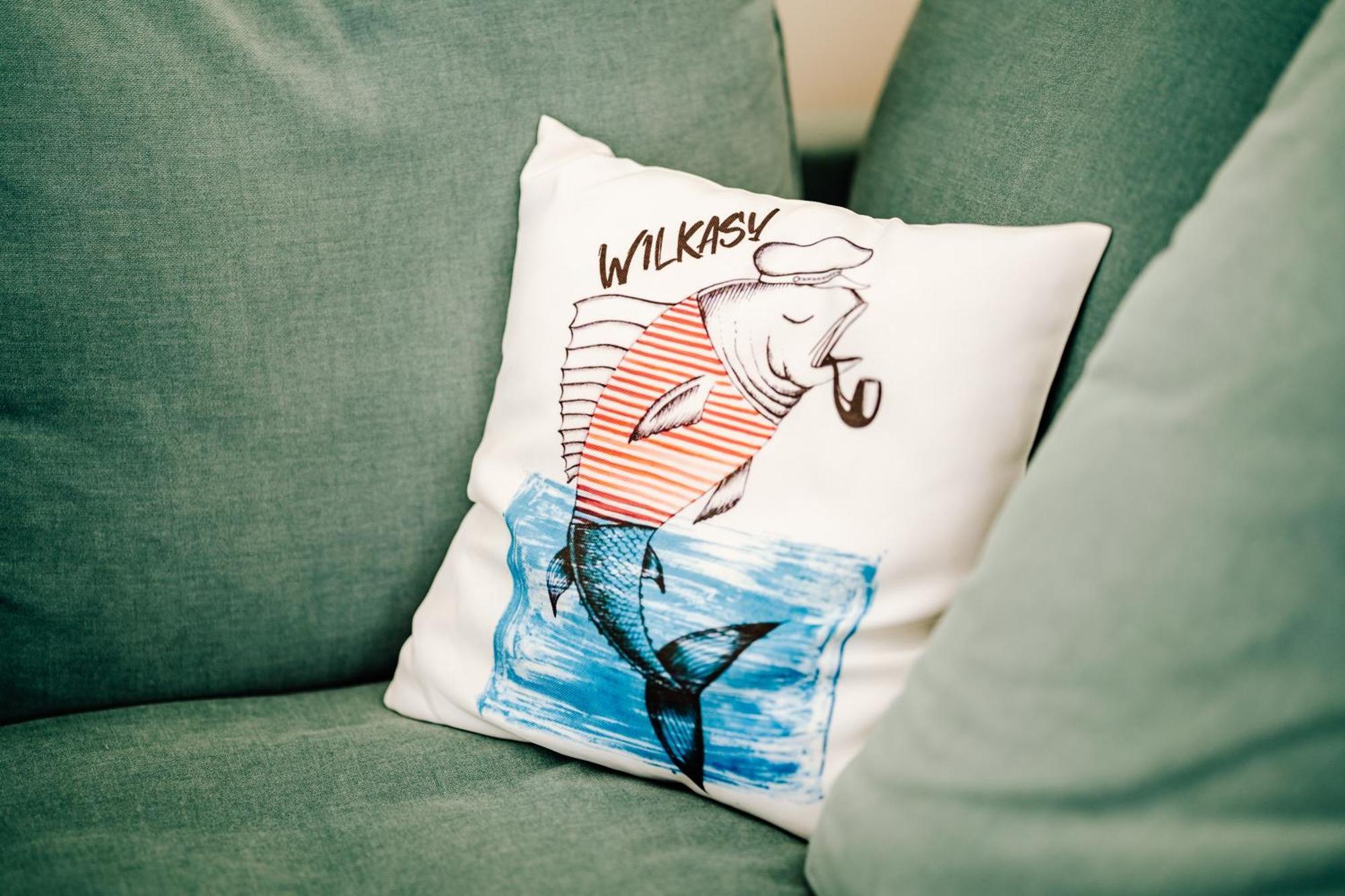 Yacht Apartments Wilkasy Bagian luar foto